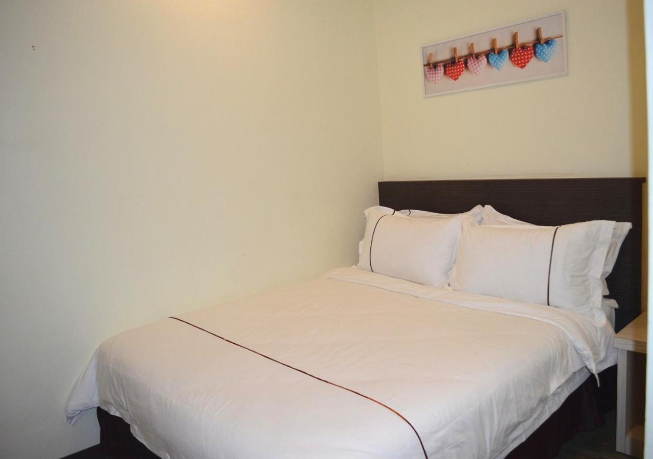 Angsoka Hotel Телук Интан Екстериор снимка
