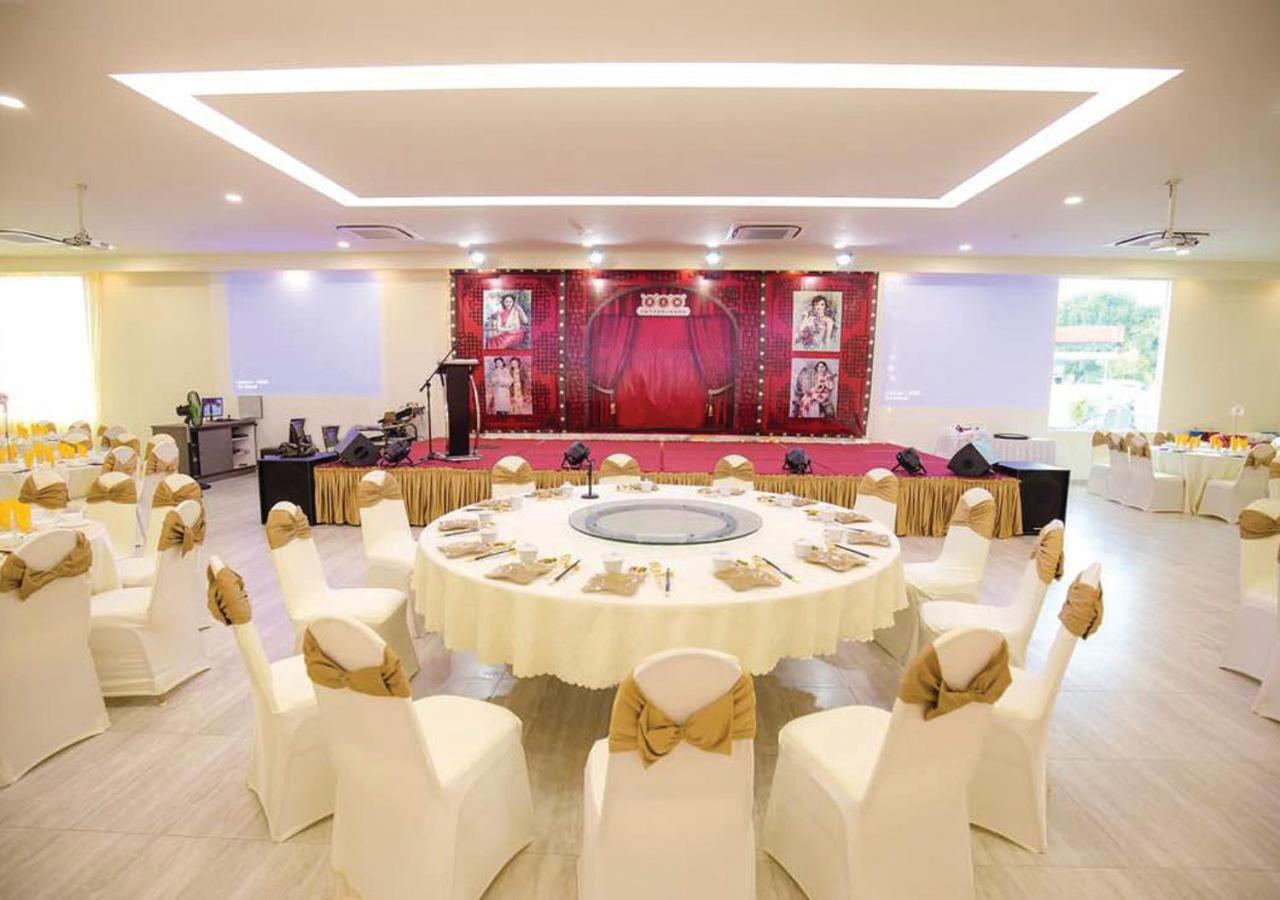 Angsoka Hotel Телук Интан Екстериор снимка